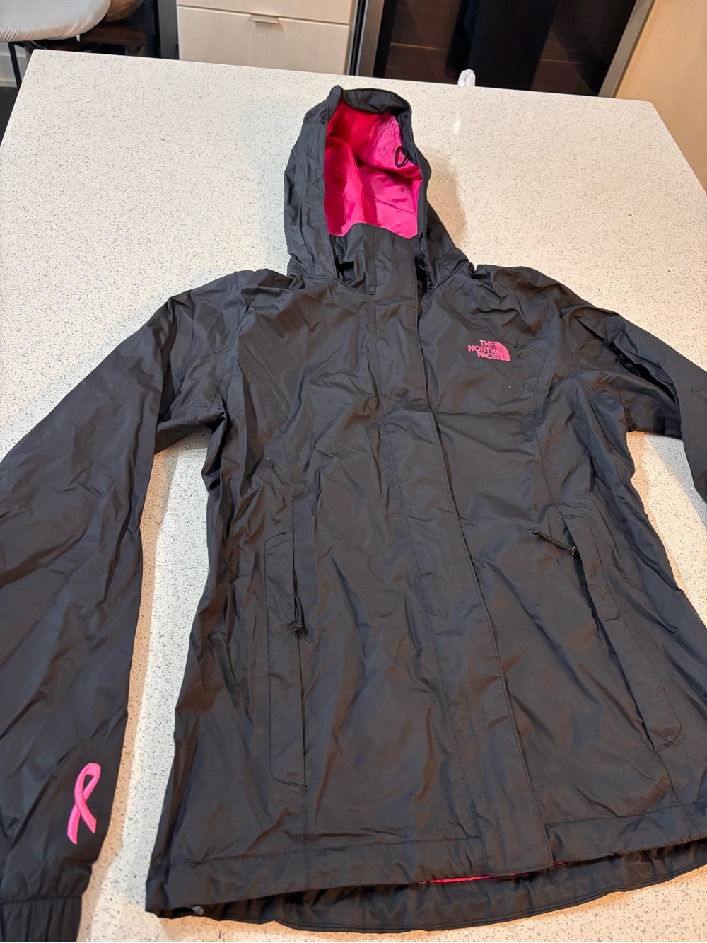The North Face Pink Ribbon Edition DryVent Rain Jacket XS (Like New)